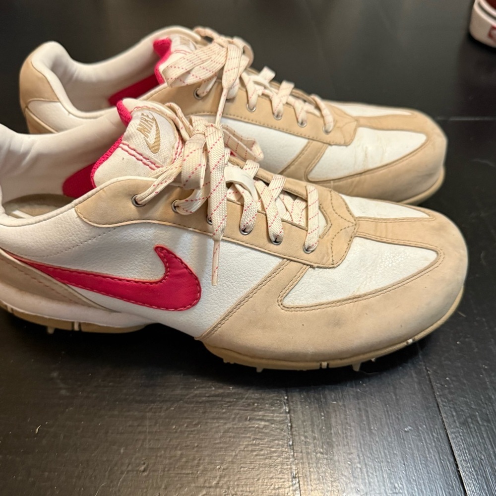 Nike golf shoes‎ women’s size 9 - Picture 4 of 7